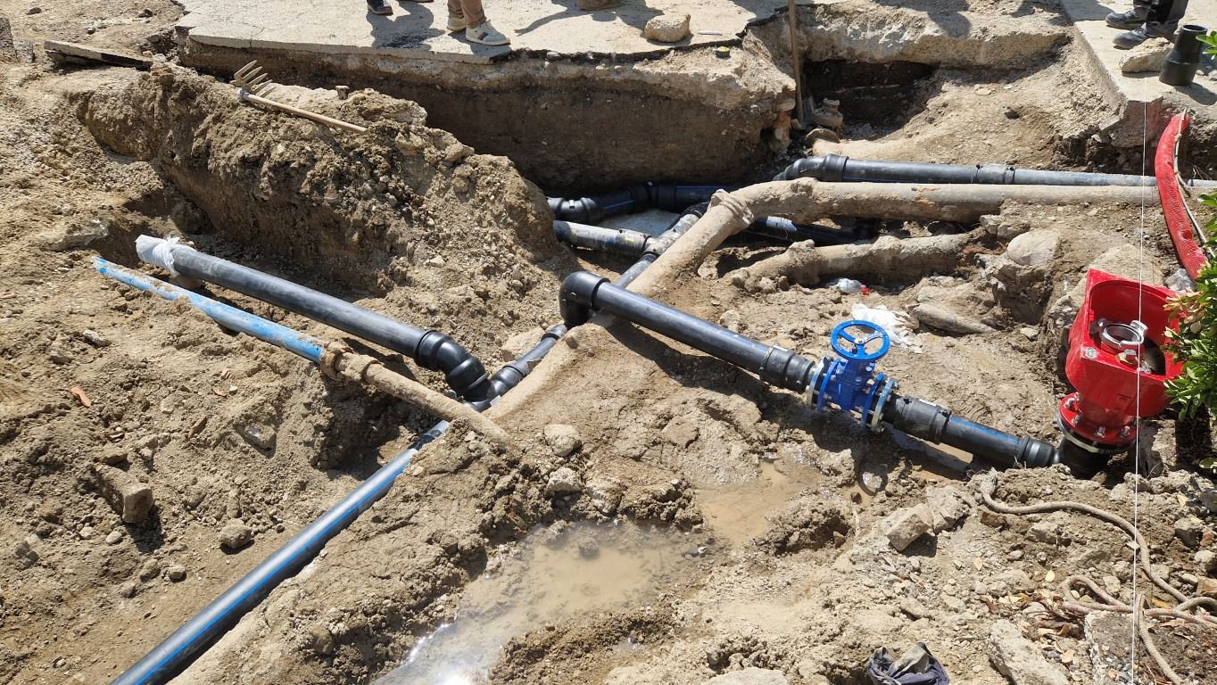 OBRES A LA XARXA D'AIGUA DE BORGONYA